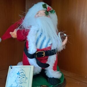 Anna Lee Festive Santa Claus Holiday Figurine